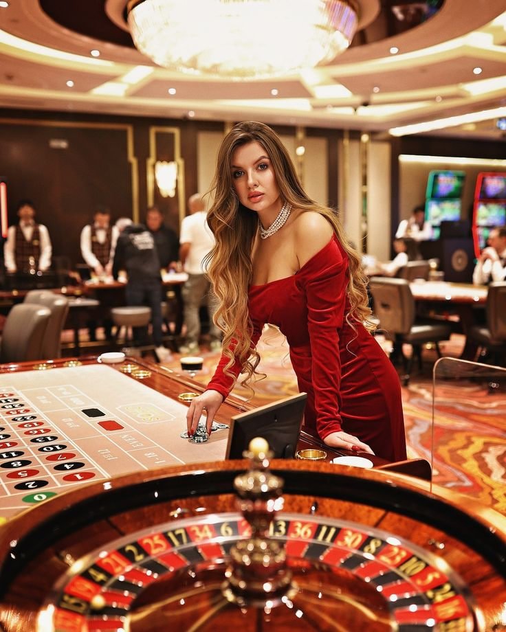 Filipino player using 55mw mobile app on a smartphone for sports betting
